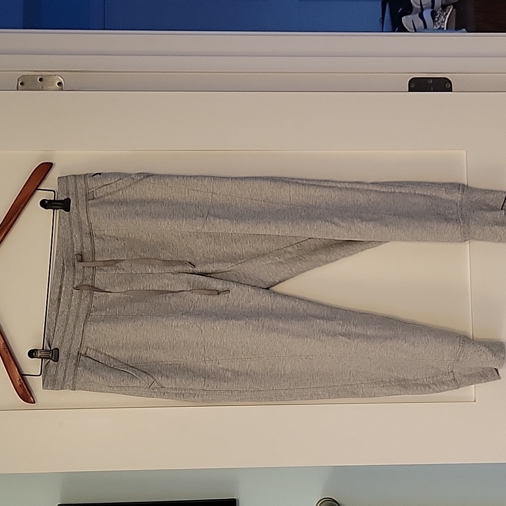EDDIE BAUER Women's Light Gray Drawstring Jogger Pants